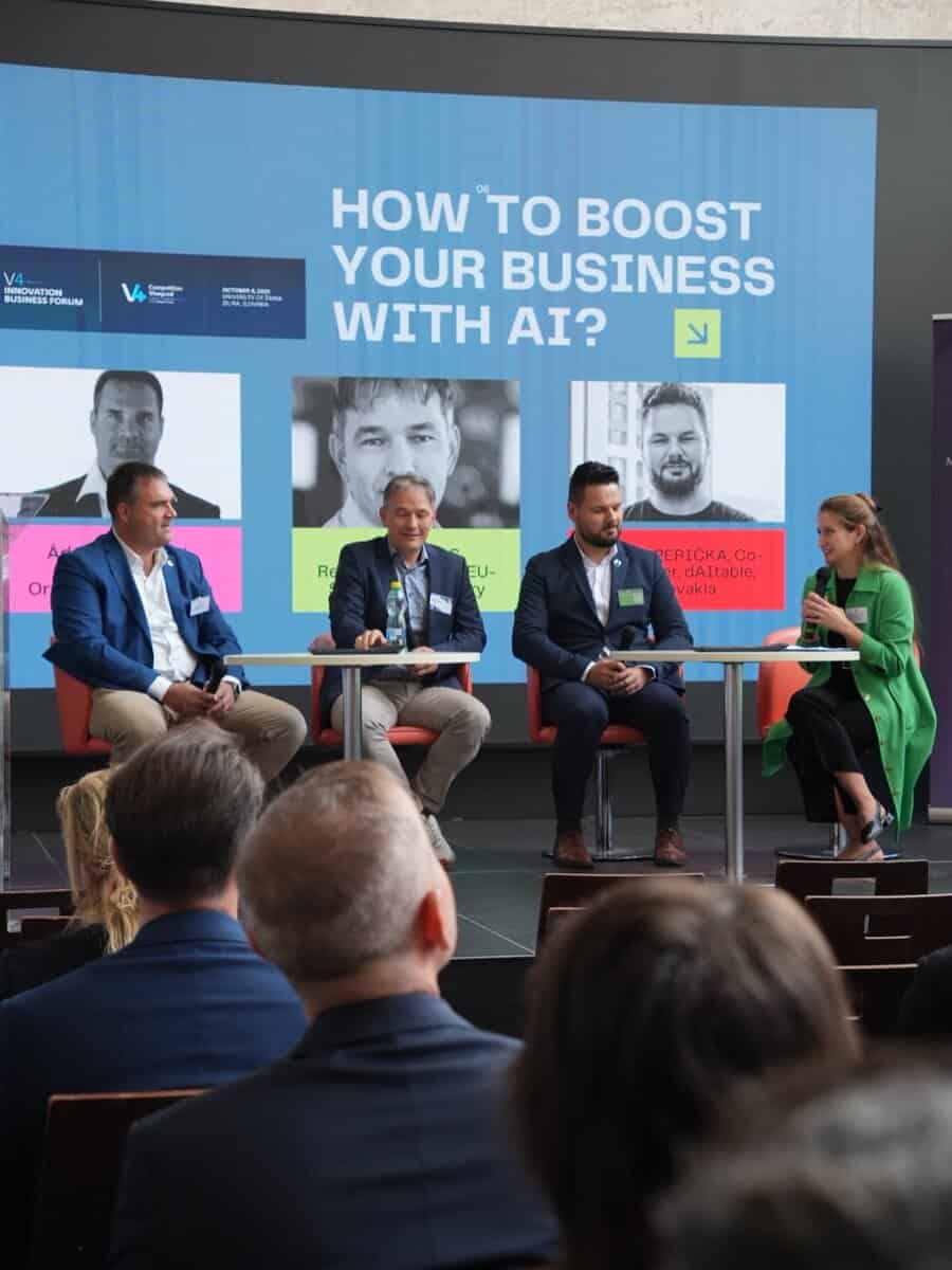 Roundtable w Adam V4 Innovation Business Forum round table